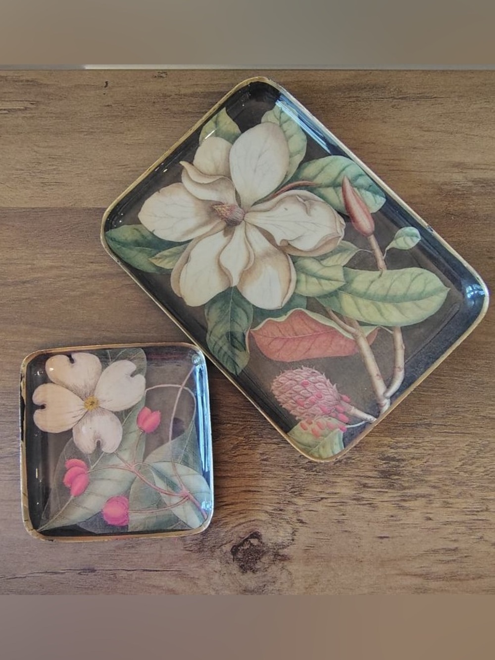 Two’s Company Magnolia Floral Trinket Dish Tray Jewelry Holder Gold Set Of 2